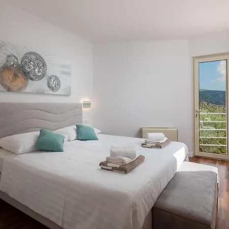 Palazzo Grace Villa *